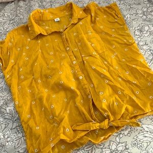 Old Navy button down tie top